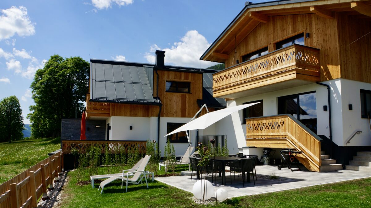 Ferienhäuser mit Sonnenterrasse und Garten